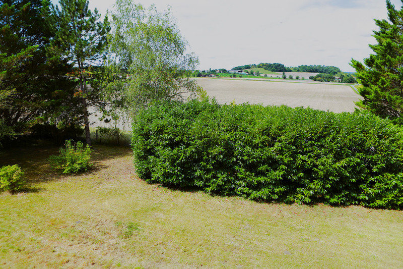 French property for sale in Cherval, Dordogne - €272,850 - photo 9