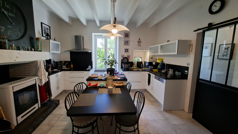 French property for sale in La Faye, Charente - €378,000 - photo 6