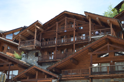 5 bedroom family chalet in the heart of Saint Foy Tarentaise Ski resort 