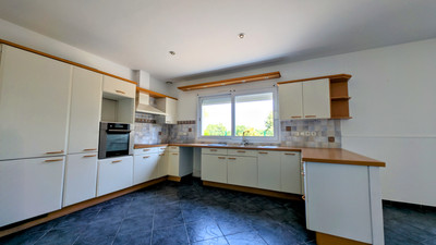 French property for sale in Pompignac, Gironde - €299,697 - photo 1