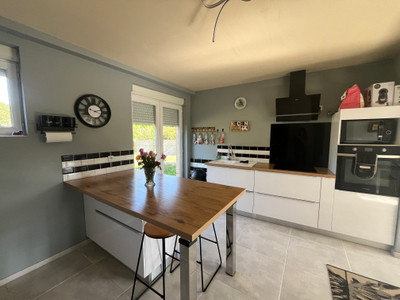 French property for sale in Saint-Hilaire-du-Harcouët, Manche - €247,500 - photo 2