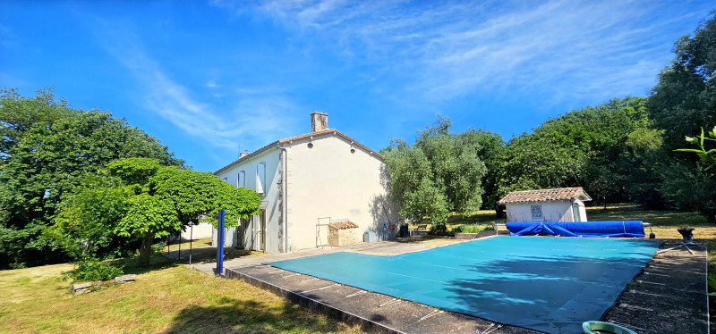 French property for sale in Prailles-La Couarde, Deux-Sèvres - €294,000 - photo 1