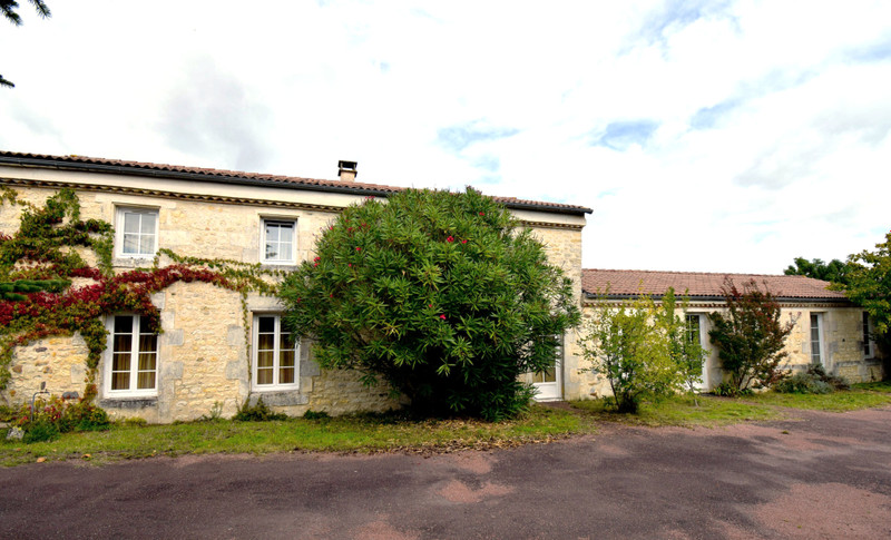 French property for sale in La Tremblade, Charente-Maritime - €449,900 - photo 0