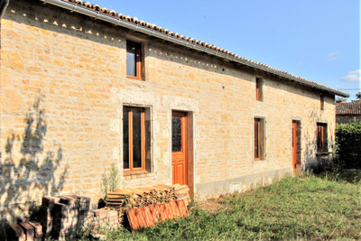 Maison à vendre à Sainte-Soline, Deux-Sèvres, Poitou-Charentes, avec Leggett Immobilier