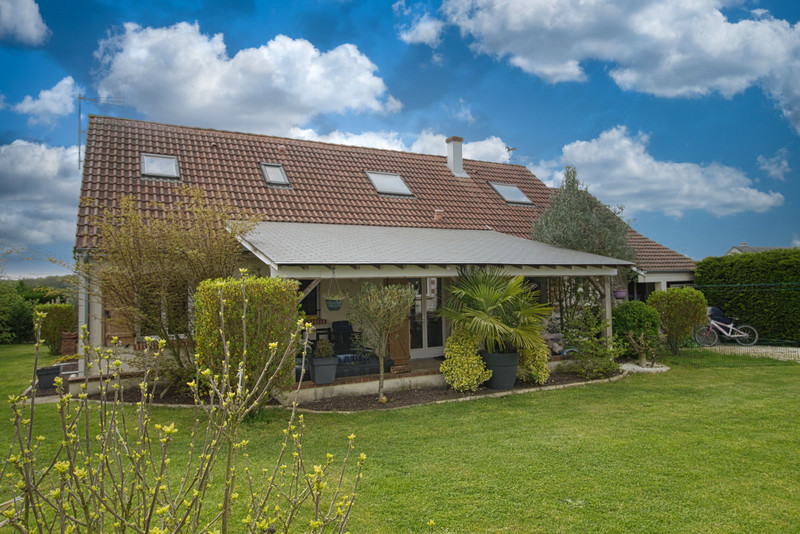 French property for sale in Blois, Loir-et-Cher - €269,990 - photo 1