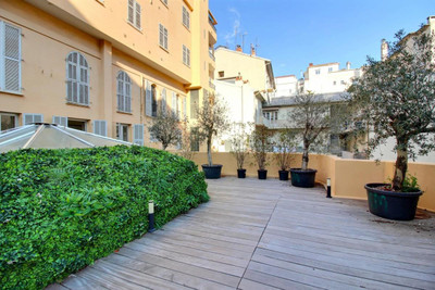 French property for sale in Nice, Alpes-Maritimes - €775,000 - photo 4