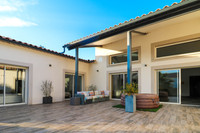 Propriété à vendre à Castillon-du-Gard, Gard - 645 000 € - photo n°2