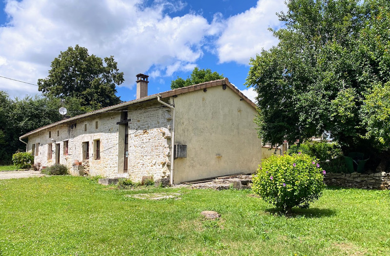 French property for sale in Cellefrouin, Charente - €103,000 - photo 1