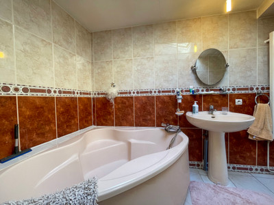 French property for sale in Argentonnay, Deux-Sèvres - €172,800 - photo 4