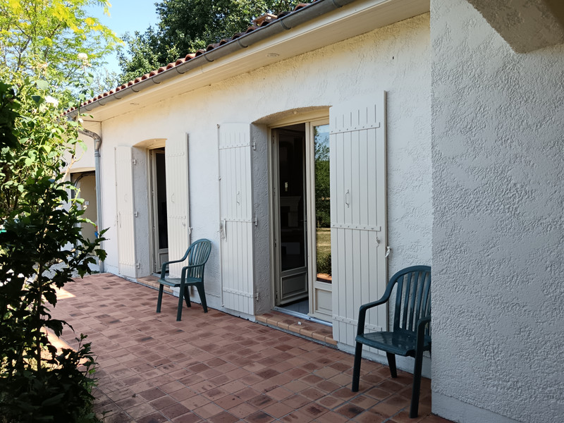 French property for sale in Lisle, Dordogne - €299,600 - photo 1