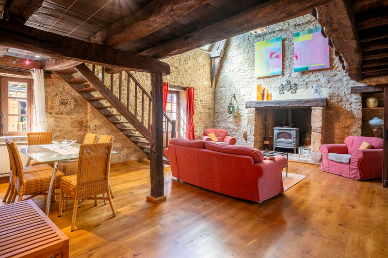 Maison à vendre à Plazac, Dordogne - 250.000 € - photo 1
