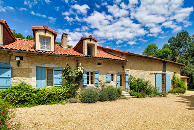 French property for sale in Brantôme en Périgord, Dordogne - €736,000 - photo 1