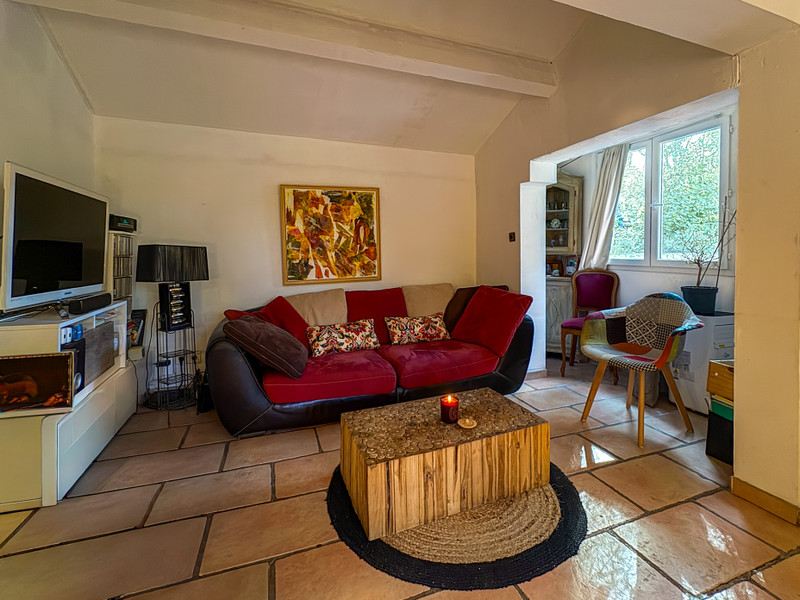 French property for sale in Saint-Cannat, Bouches-du-Rhône - €625,000 - photo 4