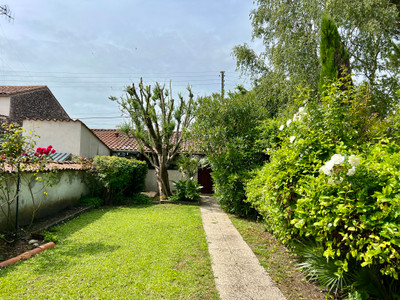French property for sale in Cognac, Charente - €124,000 - photo 8
