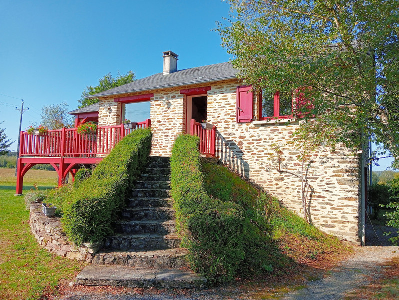 Maison à vendre à Marcillac-la-Croisille, Corrèze - 228.950 € - photo 1