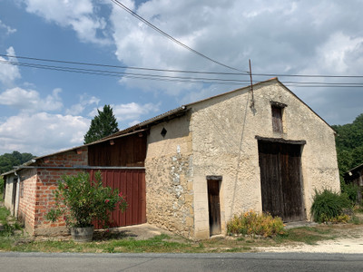 Grange à vendre à Noaillac, Gironde, Aquitaine, avec Leggett Immobilier