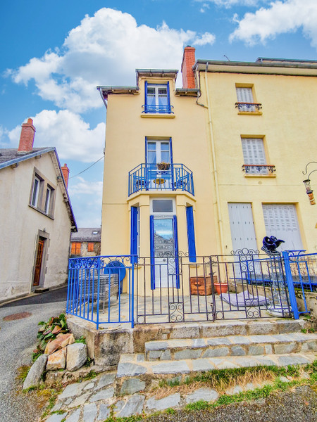 Maison à vendre à Giat, Puy-de-Dôme - 147.150 € - photo 1