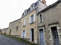 Maison à vendre à Thouars, Deux-Sèvres - 199.800 € - photo 3