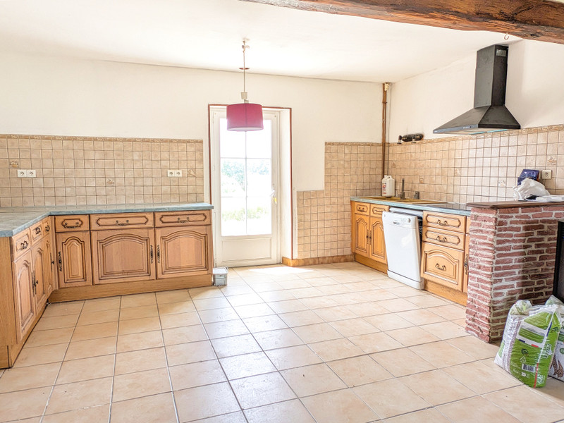 French property for sale in Saint-Hilaire-la-Treille, Haute-Vienne - €134,000 - photo 3