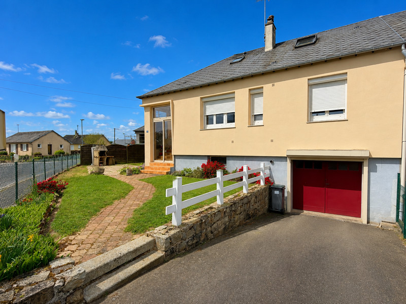 French property for sale in La Ferté Macé, Orne - €141,700 - photo 0