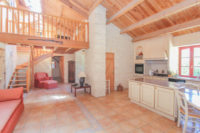 French property for sale in Gourgé, Deux-Sèvres - €297,000 - photo 2