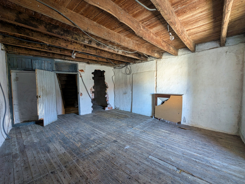 French property for sale in Saint-Amand-Magnazeix, Haute-Vienne - €60,000 - photo 4