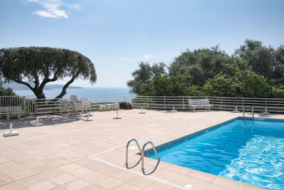 French property for sale in Nice, Alpes-Maritimes - €449,000 - photo 2