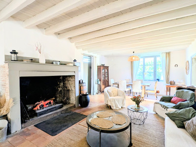 French property for sale in Fauillet, Lot-et-Garonne - €640,000 - photo 5