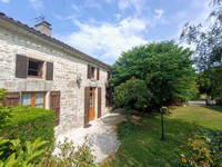 Maison à vendre à Néré, Charente-Maritime - 150.000 € - photo 1