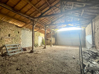 Maison à vendre à La Magdeleine, Charente - 204.000 € - photo 10