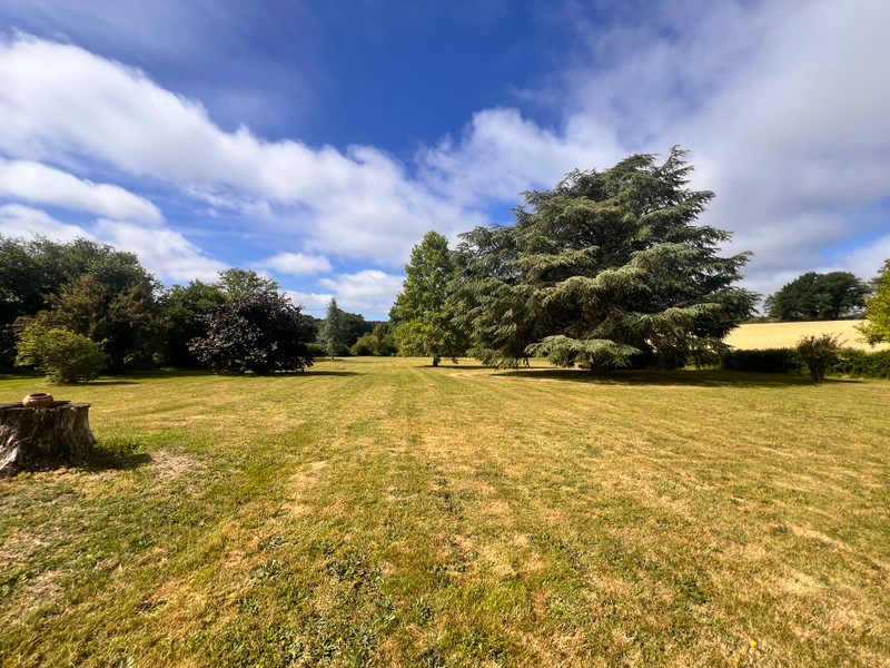 French property for sale in Le Grand-Bourg, Creuse - €520,000 - photo 9