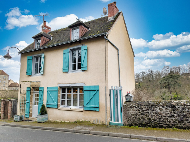 Maison à vendre à Saint-Benoît-du-Sault, Indre - 102.000 € - photo 1