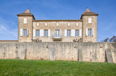 Chateau à vendre à Condezaygues, Lot-et-Garonne, Aquitaine, avec Leggett Immobilier