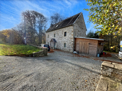 Maison à vendre à Bourganeuf, Creuse, Limousin, avec Leggett Immobilier