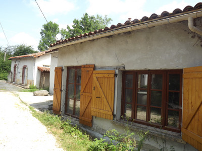 French property for sale in Luchapt, Vienne - €66,600 - photo 4