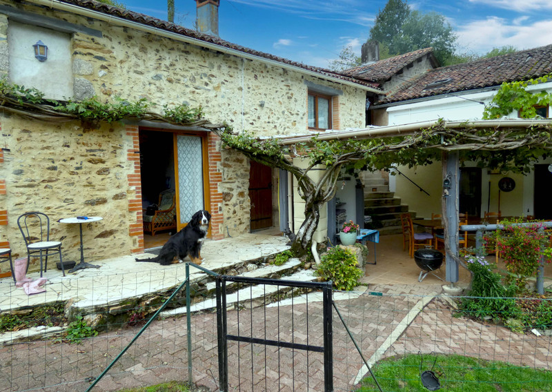 French property for sale in Scillé, Deux-Sèvres - €422,940 - photo 2