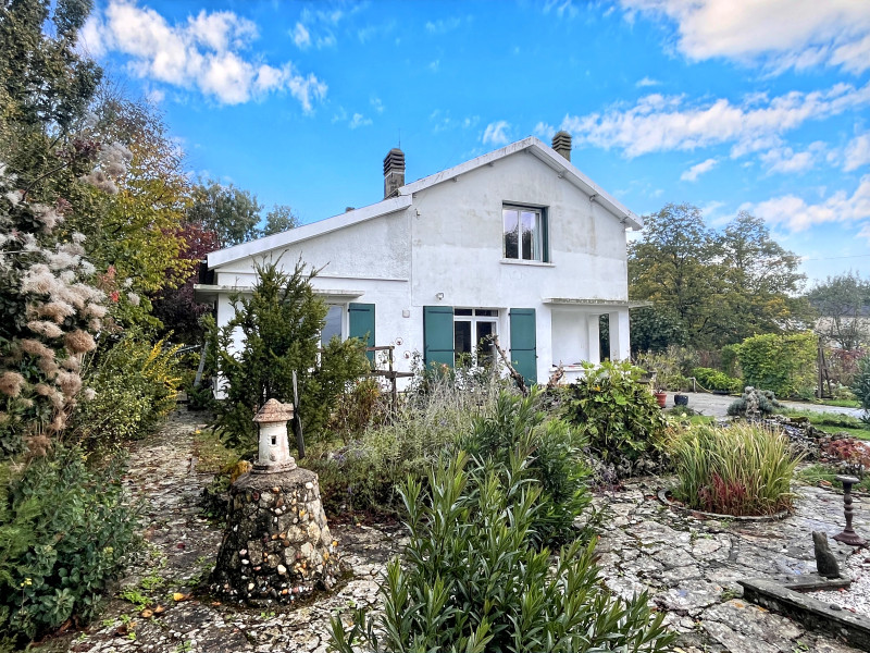 Propriété à vendre à Thors, Charente-Maritime - 178 200 €