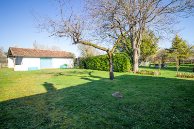 French property for sale in Richelieu, Indre-et-Loire - €219,350 - photo 12