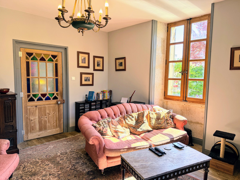 French property for sale in Palluaud, Charente - €246,100 - photo 2