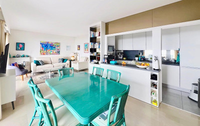 French property for sale in Cannes, Alpes-Maritimes - €695,000 - photo 1