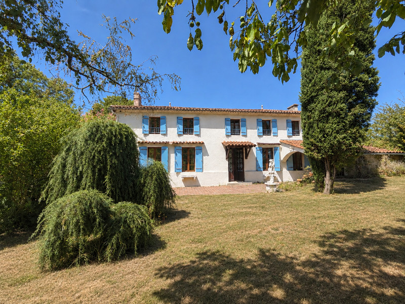 French property for sale in Courpignac, Charente-Maritime - €174,500 - photo 0