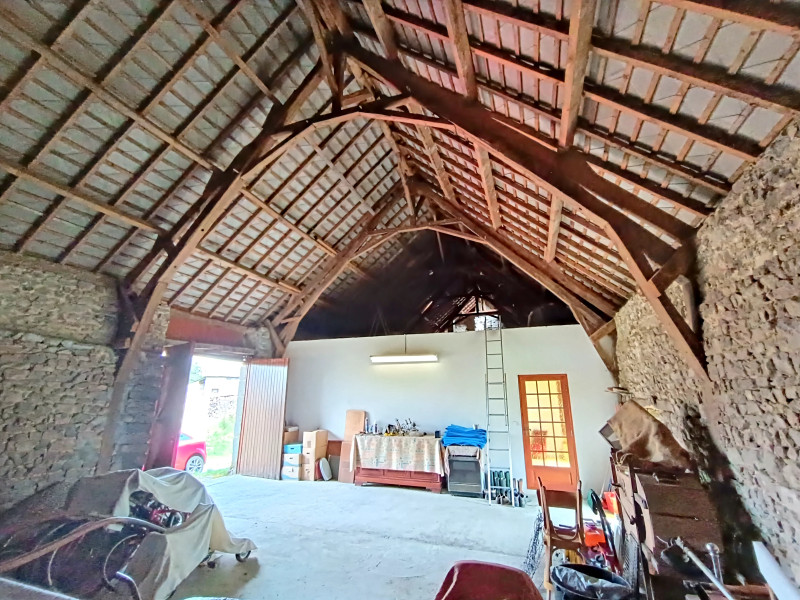 French property for sale in Crocq, Creuse - €88,000 - photo 3
