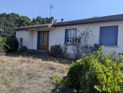 French property for sale in Écuras, Charente - €139,000 - photo 3