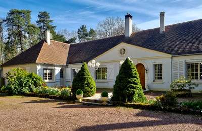 Maison à vendre à Druye, Indre-et-Loire, Centre, avec Leggett Immobilier
