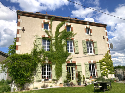 Maison à vendre à Saint-Sornin-la-Marche, Haute-Vienne, Limousin, avec Leggett Immobilier