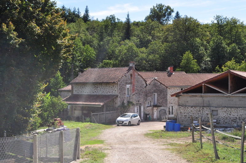 French property for sale in Saint-Estèphe, Dordogne - &#8364;787,500 - photo 3