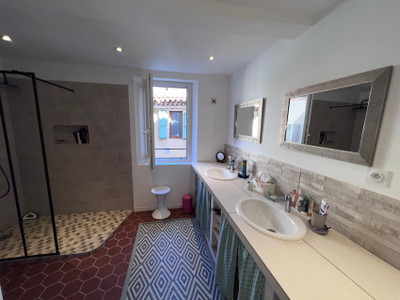 French property for sale in Cotignac, Var - €286,000 - photo 8
