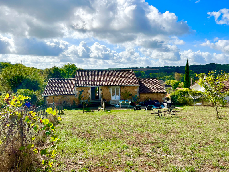French property for sale in Javerlhac-et-la-Chapelle-Saint-Robert, Dordogne - €399,000 - photo 2