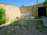 Propriété à vendre à Saint-Savinien, Charente-Maritime - 220 000 € - photo n°15