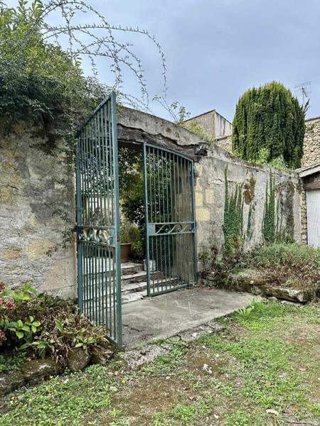 French property for sale in Blasimon, Gironde - €299,500 - photo 8